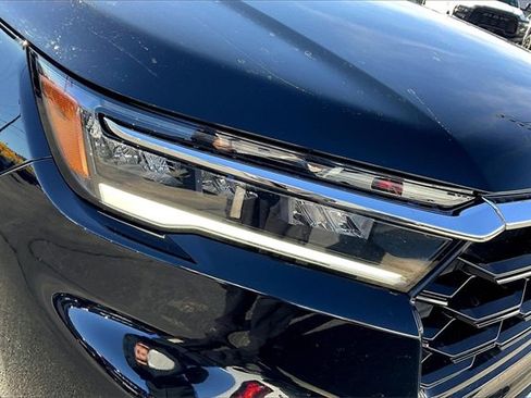 Used 2023 Honda Pilot Elite image 32