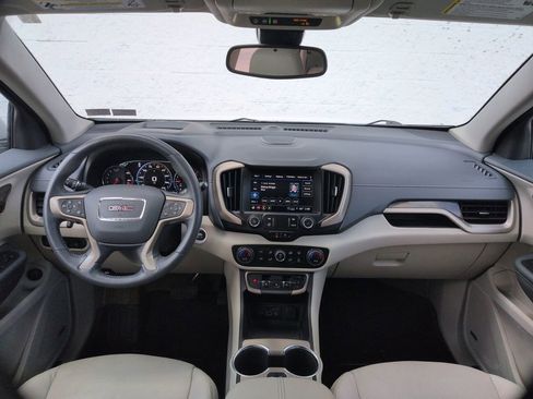 Certified 2022 GMC Terrain Denali w/ Denali Premium Package AWD/4WD image 9
