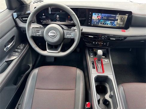 New 2025 Nissan Kicks SR image 16