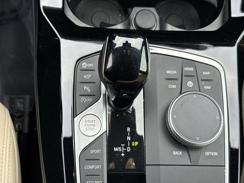 Used 2024 BMW X3 xDrive30i w/ Premium Package image 23