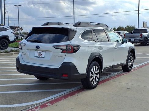 Certified 2023 Subaru Outback Premium image 4