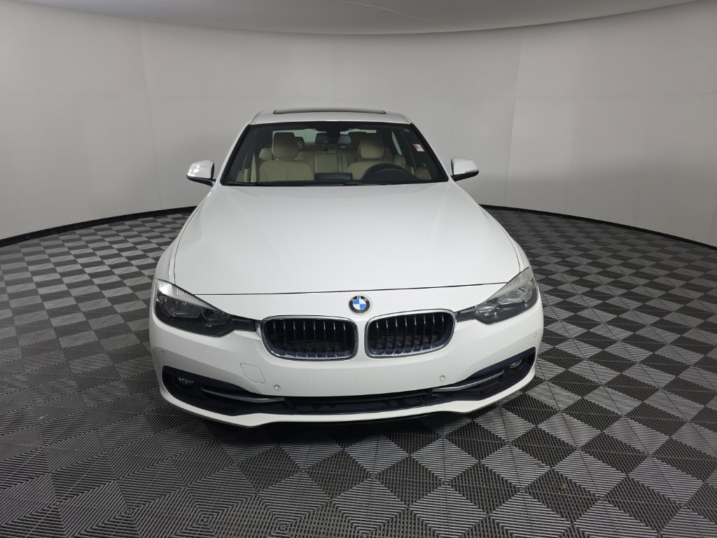 Used 2016 BMW 328i xDrive Sedan AWD/4WD image 8