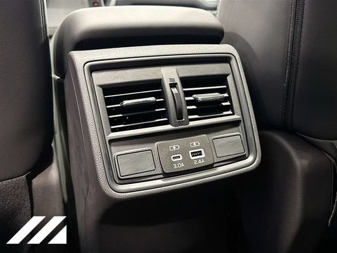 Used 2026 Subaru Forester Premium AWD/4WD image 25