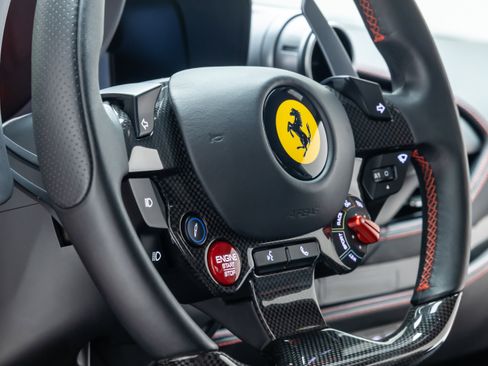 Certified 2020 Ferrari F8 Tributo image 17