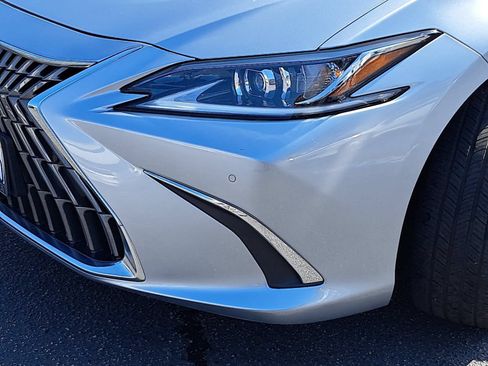 Used 2022 Lexus ES 300h w/ Premium Package FWD image 33