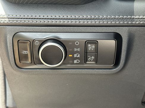 Used 2024 Ford Mustang GT Premium RWD image 27