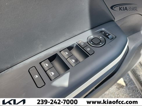 New 2026 Kia K4 GT-Line w/ GT-Line Premium Package FWD image 23