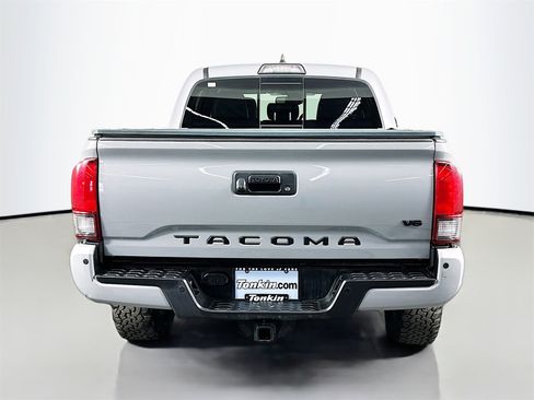 Used 2019 Toyota Tacoma TRD Off-Road image 6