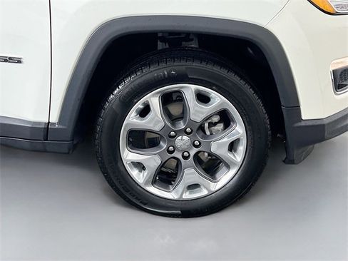 Used 2021 Jeep Compass Limited image 36