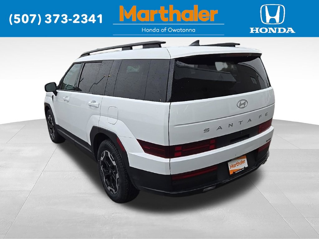 Used 2026 Hyundai Santa Fe SEL FWD image 3
