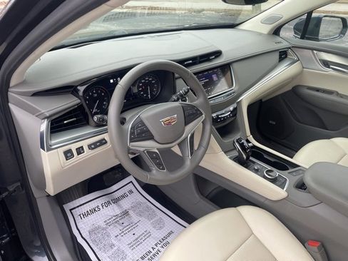 Used 2020 Cadillac XT5 Premium Luxury image 15
