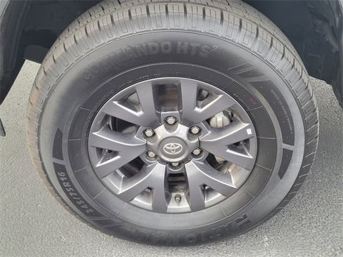 Used 2023 Toyota Tacoma SR5 image 9