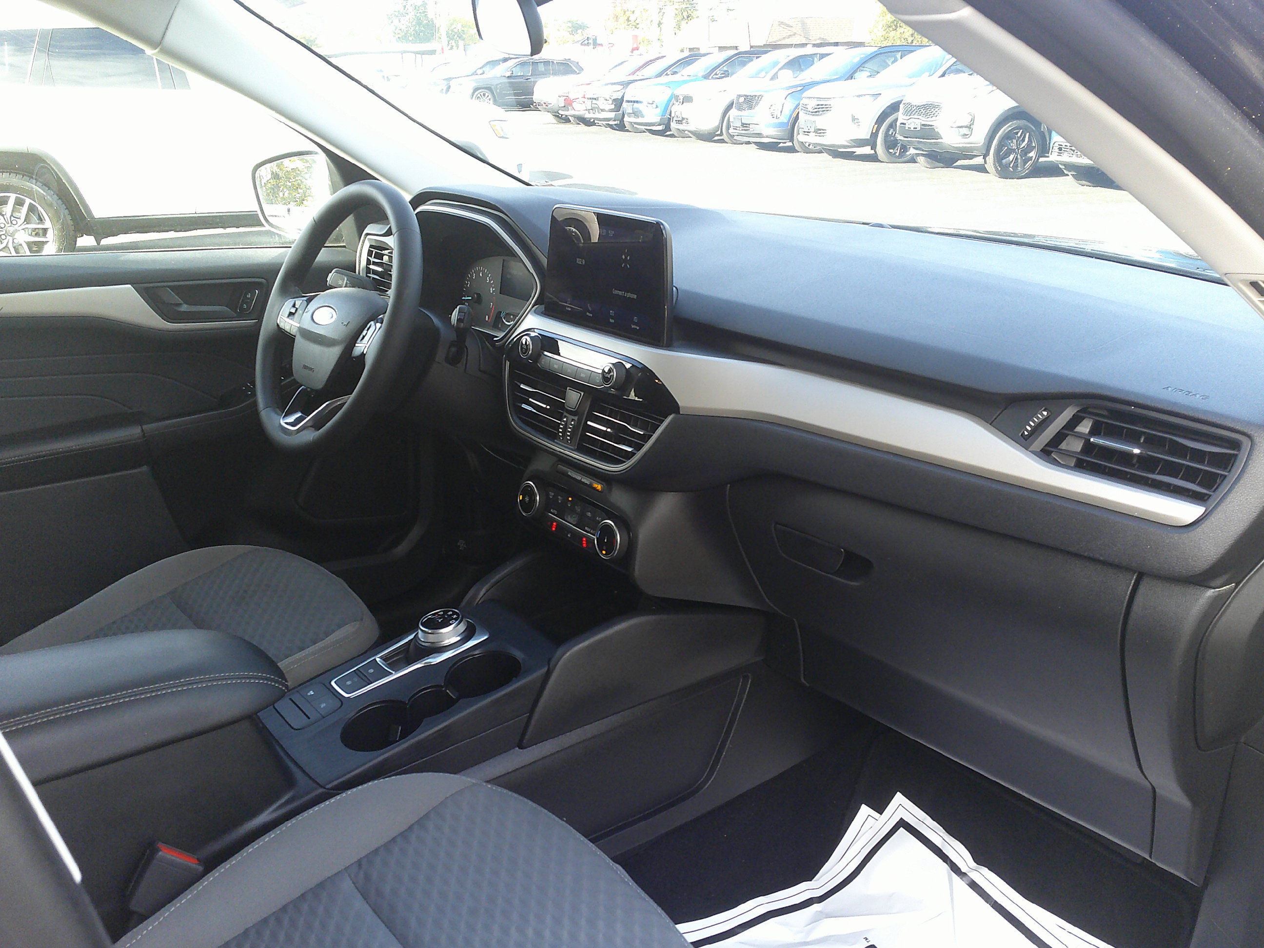 Used 2022 Ford Escape SE w/ Cold Weather Package AWD/4WD image 26
