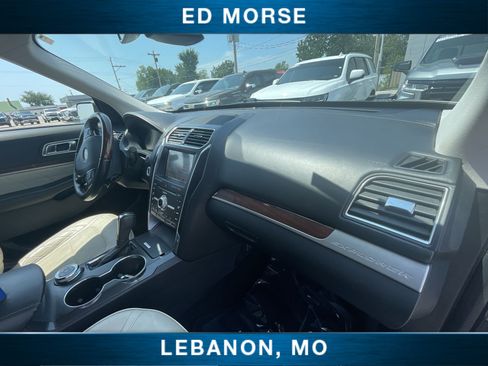 Used 2019 Ford Explorer Platinum AWD/4WD image 26