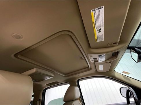 Used 2014 GMC Yukon Denali image 22