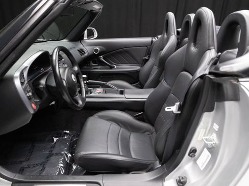 Used 2002 Honda S2000 image 53