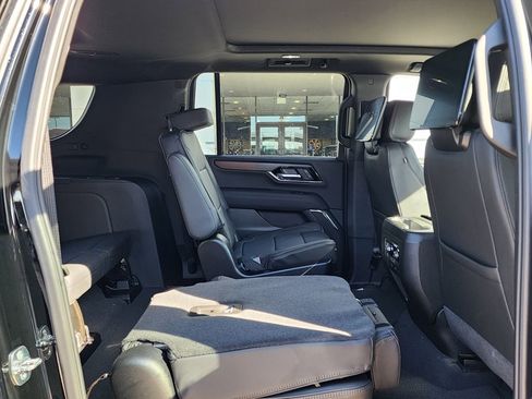New 2026 GMC Yukon XL Denali w/ Denali Reserve Package image 53