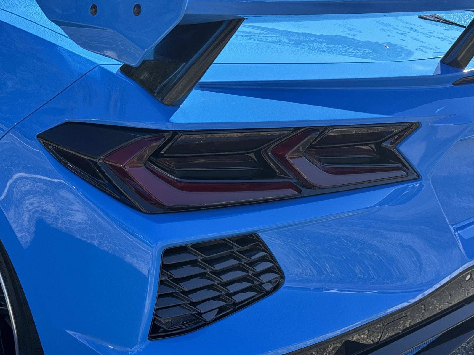 Used 2021 Chevrolet Corvette Stingray Premium Cpe w/ Z51 Performance Package RWD image 11