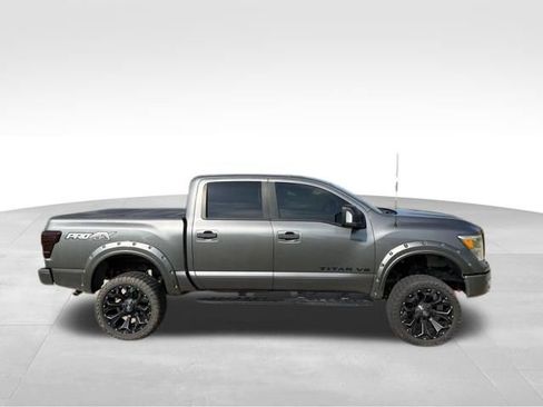 Used 2019 Nissan Titan PRO-4X w/ Pro-4x Convenience Package AWD/4WD image 2