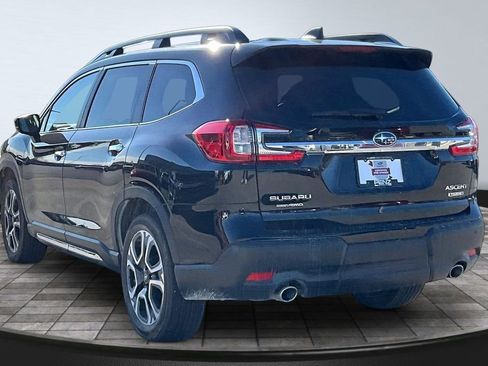 Used 2025 Subaru Ascent Touring w/ Popular Package #2 AWD/4WD image 4