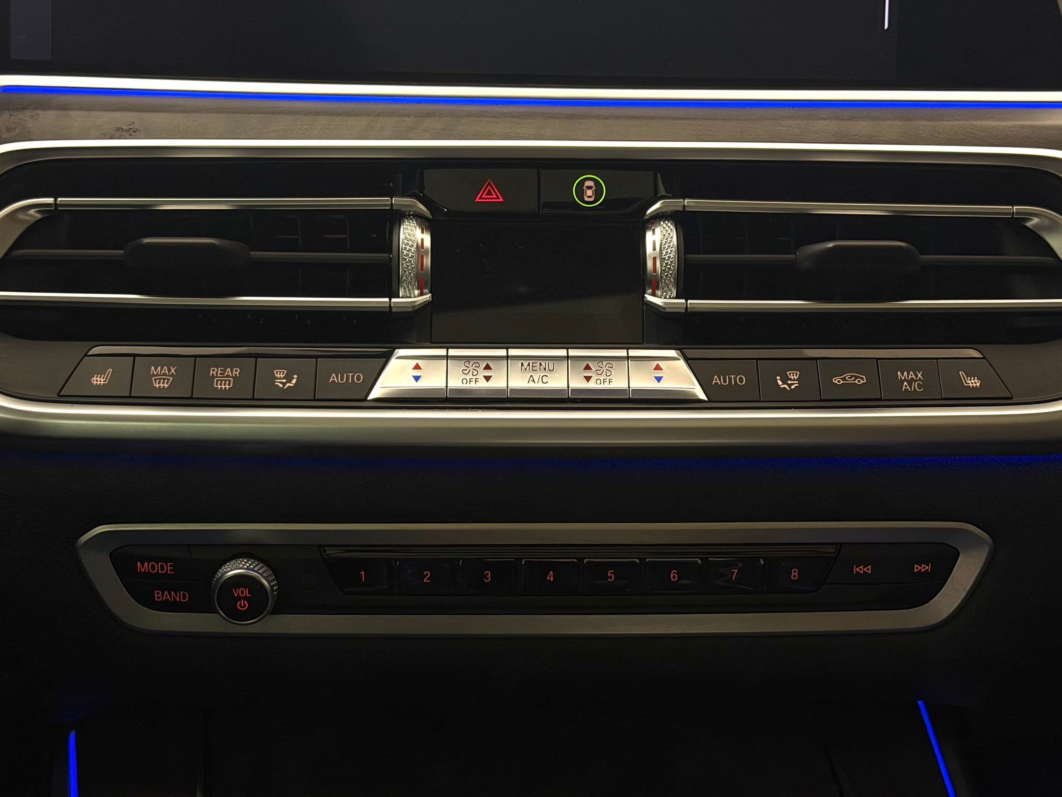Used 2020 BMW X5 xDrive40i w/ Premium Package AWD/4WD image 18