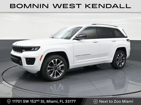 Used 2023 Jeep Grand Cherokee Overland w/ Luxury Tech Group IV RWD image 1