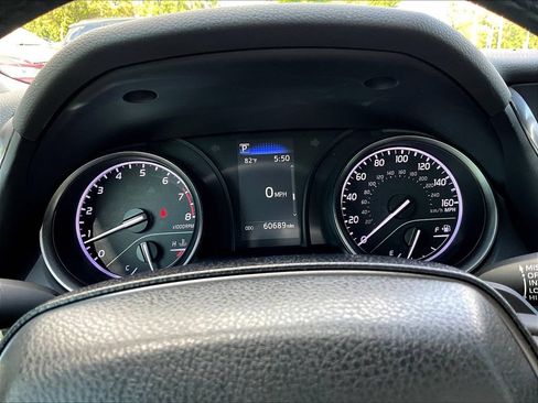 Used 2023 Toyota Camry SE FWD image 15