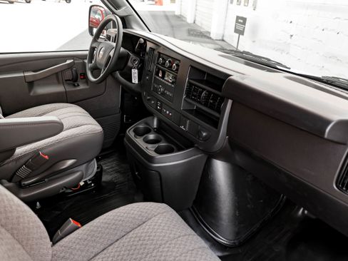 New 2025 GMC Savana 3500 w/ Driver Convenience Package image 14