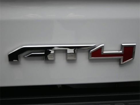 Used 2019 GMC Sierra 1500 AT4 image 6