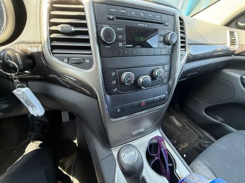 Used 2011 Jeep Grand Cherokee Laredo AWD/4WD image 8