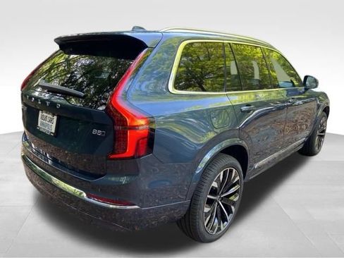 New 2026 Volvo XC90 B5 Plus image 7