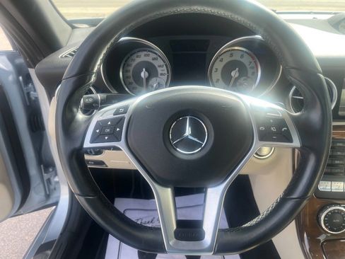 Used 2016 Mercedes-Benz SLK 350 image 17