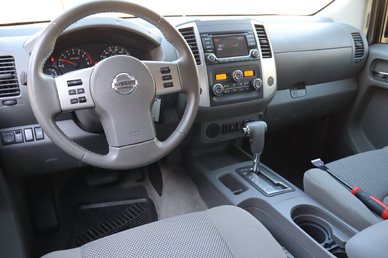 Used 2018 Nissan Frontier SV w/ Value Truck Package RWD image 4
