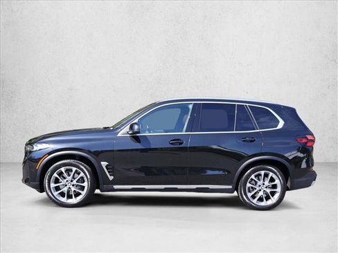 Used 2026 BMW X5 xDrive40i AWD/4WD image 11