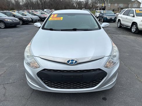 Used 2015 Hyundai Sonata Hybrid image 3
