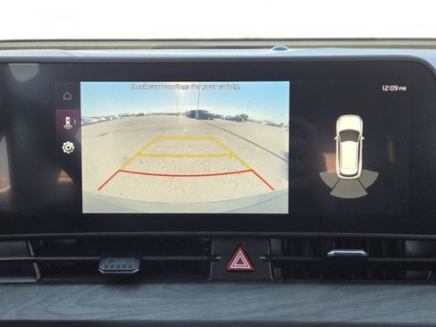 Used 2025 Kia Sportage X-Line w/ Premium Package image 9