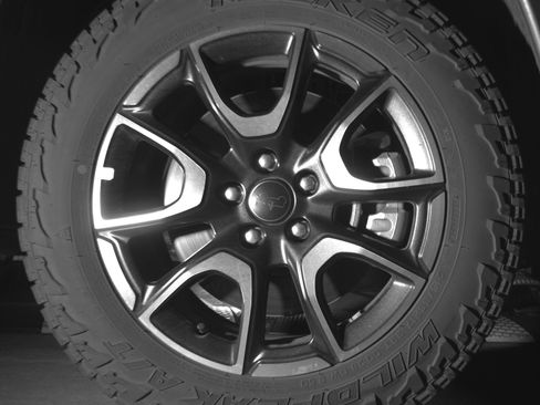 Used 2025 Jeep Compass Trailhawk AWD/4WD image 13