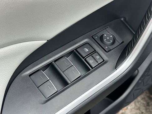 Certified 2022 Toyota RAV4 XLE AWD/4WD image 16