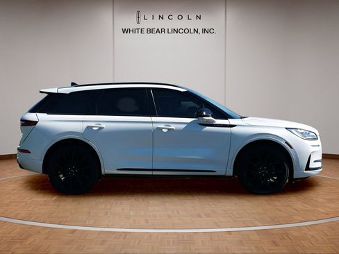 Used 2023 Lincoln Corsair Reserve w/ Equipment Group 201A AWD/4WD image 4