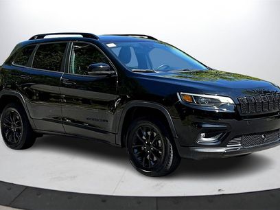 Used 2023 Jeep Cherokee Altitude Lux