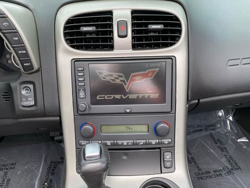 Used 2005 Chevrolet Corvette Convertible w/ Preferred Equipment Group RWD image 31