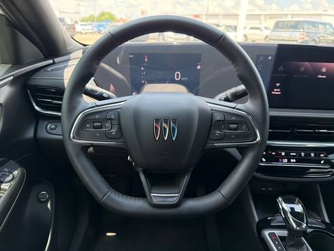 Used 2025 Buick Envista Avenir FWD image 10