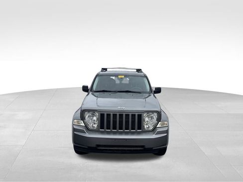 Used 2012 Jeep Liberty Sport image 11