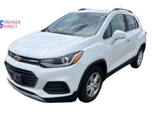 Used 2017 Chevrolet Trax LT w/ LT Convenience Package FWD image 1