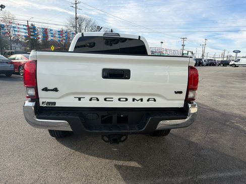 Used 2021 Toyota Tacoma SR5 image 8