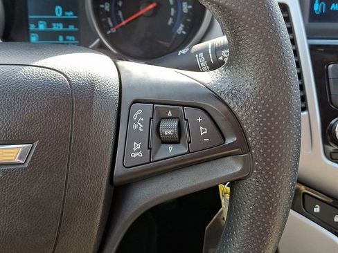 Used 2013 Chevrolet Cruze LS FWD image 22