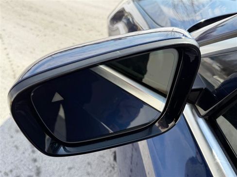 Used 2020 BMW 330i Sedan w/ Executive Package image 14