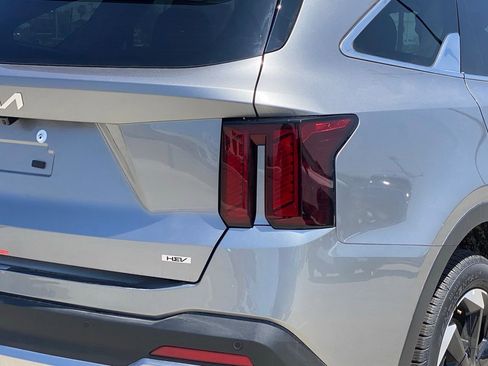New 2026 Kia Sorento EX FWD image 4
