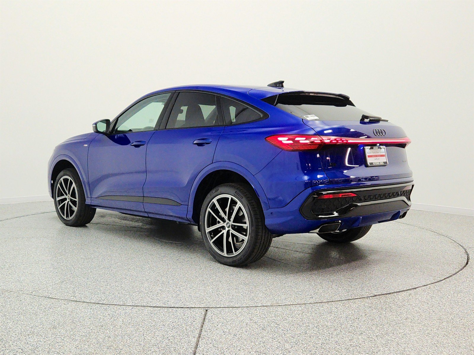 New 2026 Audi Q5 Premium Plus AWD/4WD image 7