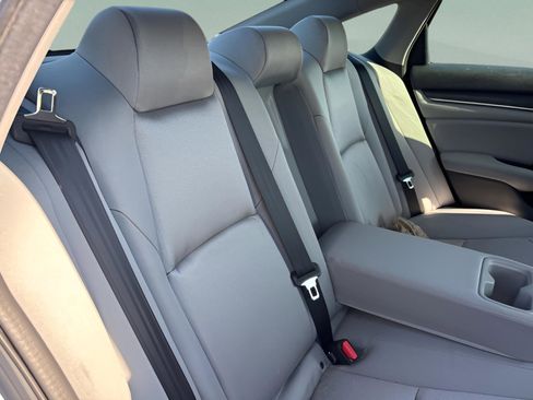 Used 2019 Honda Accord LX image 13